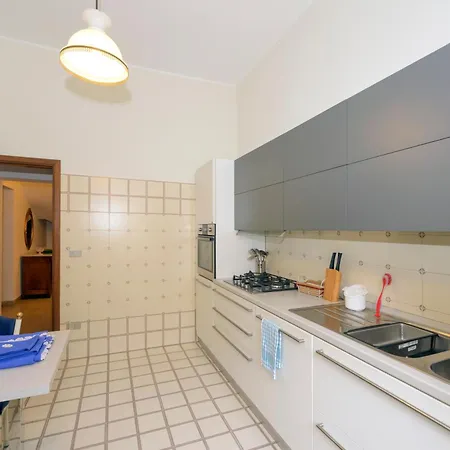 Orsini: Tre Da Letto, 2 Bagni Apartment *