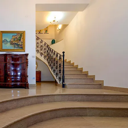 Apartment Orsini: Tre Da Letto, 2 Bagni Luco dei Marsi